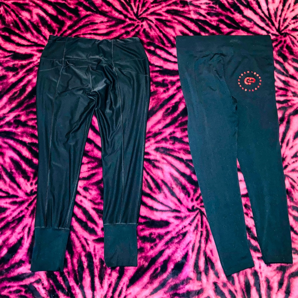 Black spandex pants shorts.